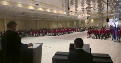 SE GRADÚAN ESTUDIANTES DEL CETIS No. 126